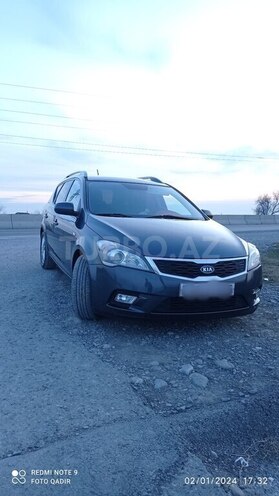 Kia Ceed 2011, 199,000 km - 1.4 l - Ucar