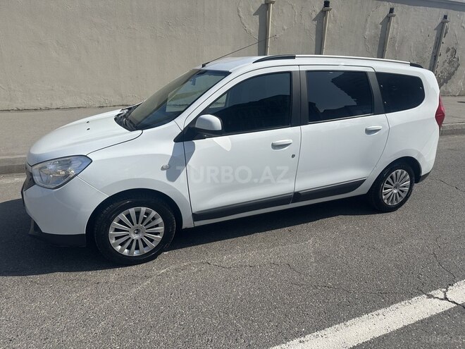 Dacia Lodgy 2016, 197,000 km - 1.5 л - Bakı