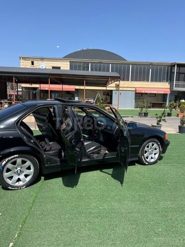 BMW 318 1993, 250,000 km - 1.8 l - Bakı