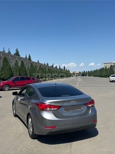 Hyundai Elantra 2015, 197,949 km - 1.8 l - Gəncə