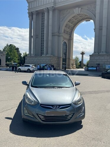Hyundai Elantra 2015, 197,949 km - 1.8 l - Gəncə