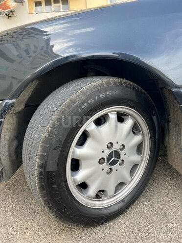 Mercedes C 200 1995, 379,922 km - 2.0 l - Bakı