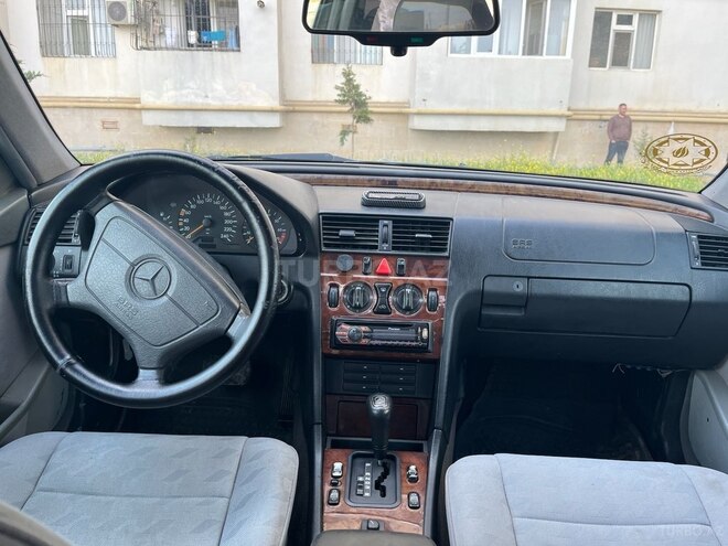 Mercedes C 200 1995, 379,922 km - 2.0 l - Bakı