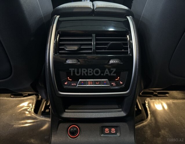 BMW X7 2020, 119,300 km - 3.0 l - Bakı