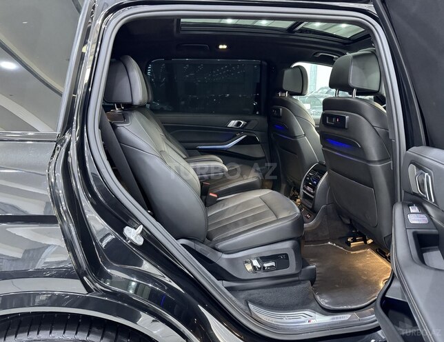 BMW X7 2020, 119,300 km - 3.0 l - Bakı