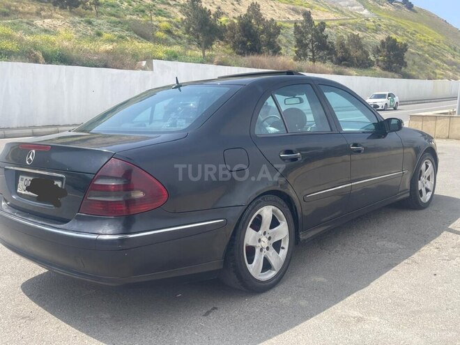 Mercedes E 270 2003, 355,000 km - 2.7 l - Bakı