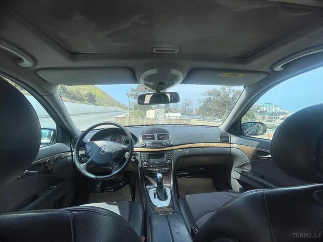 Mercedes E 270 2003, 355,000 km - 2.7 l - Bakı