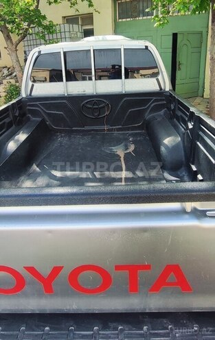 Toyota Hilux 2005, 212,000 km - 2.5 l - Bakı