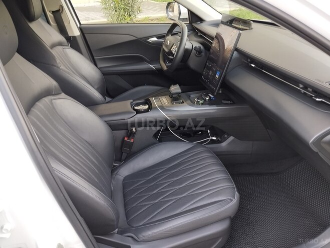 Changan Qiyuan A05 2024, 18,000 km - 1.5 л - Bakı