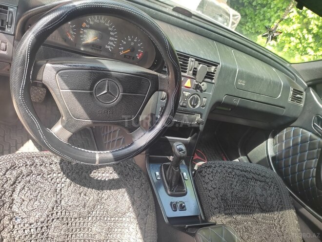 Mercedes C 180 1997, 250,000 km - 1.8 l - Qazax