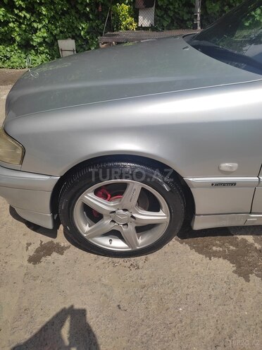 Mercedes C 180 1997, 250,000 km - 1.8 l - Qazax