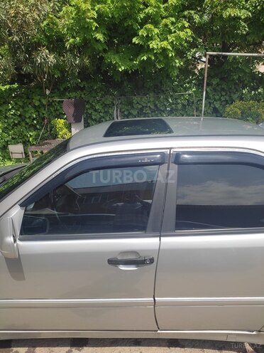 Mercedes C 180 1997, 250,000 km - 1.8 l - Qazax