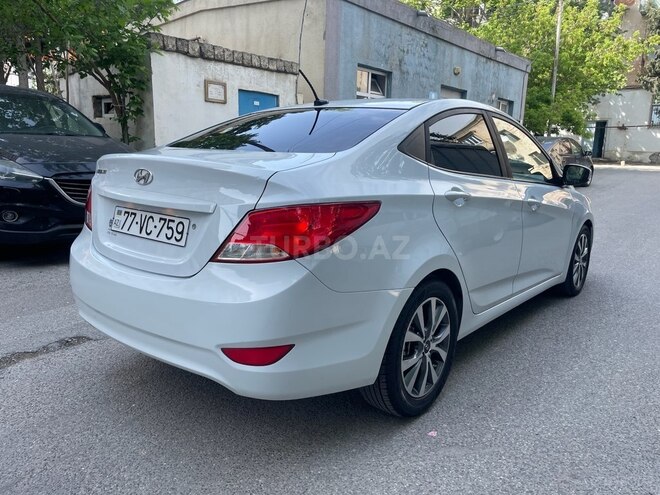Hyundai Accent 2017, 173,809 km - 1.6 л - Bakı