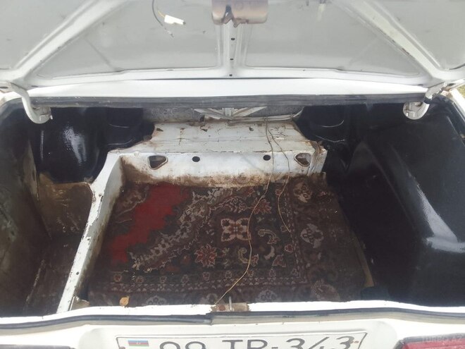 LADA (VAZ) 2107 2009, 90,000 km - 1.6 l - Salyan