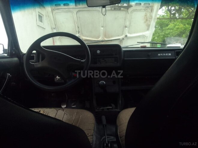 LADA (VAZ) 2107 2009, 90,000 km - 1.6 l - Salyan