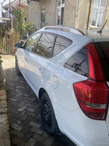 Kia Ceed 2010, 200,000 km - 1.4 л - Sumqayıt