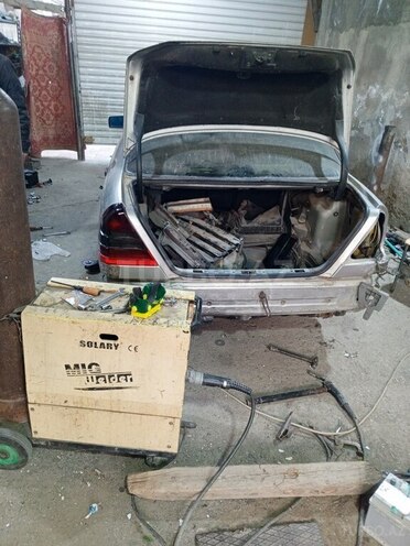Mercedes C 220 d 2000, 400,000 km - 2.2 l - Bakı