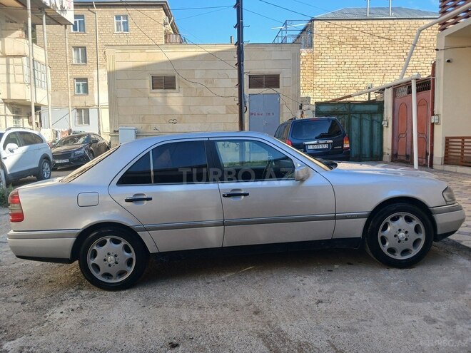 Mercedes C 220 1994, 237,643 km - 2.2 л - Bakı