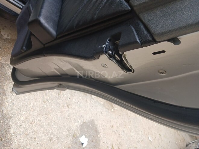 Mercedes C 220 1994, 237,643 km - 2.2 л - Bakı