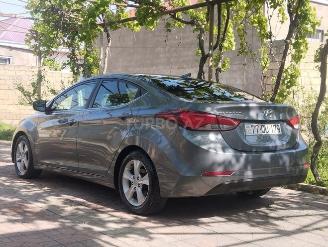 Hyundai Elantra 2015, 167,372 km - 1.8 l - Bakı