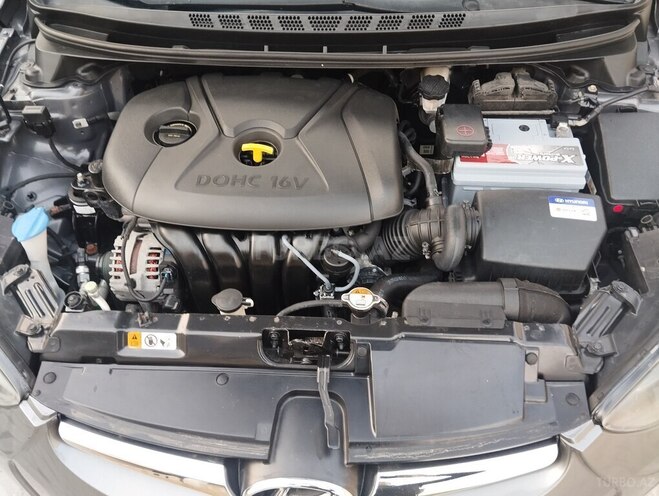 Hyundai Elantra 2015, 167,372 km - 1.8 l - Bakı