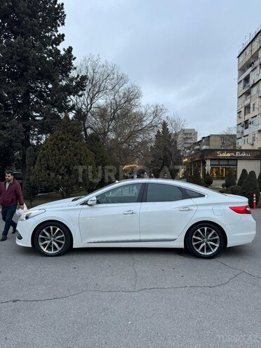 Hyundai Grandeur 2015, 229,000 km - 2.2 л - Bakı