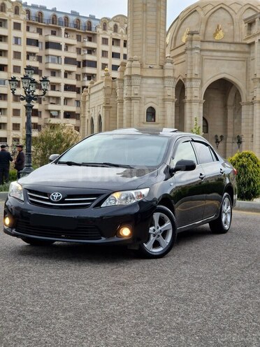 Toyota Corolla 2012, 220,000 km - 1.8 л - Bakı