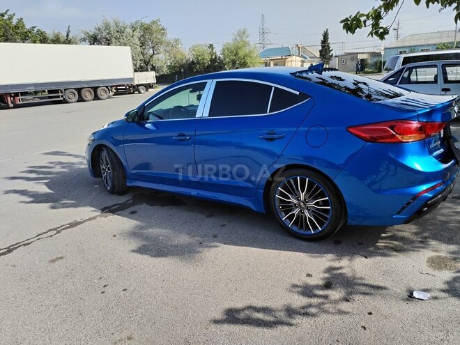 Hyundai Elantra 2017, 160,934 km - 1.6 л - Sumqayıt