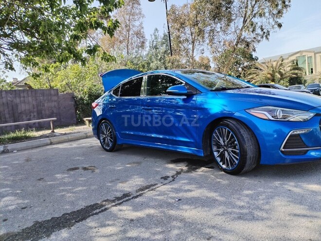 Hyundai Elantra 2017, 160,934 km - 1.6 л - Sumqayıt