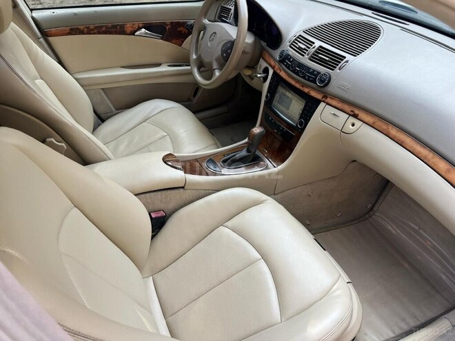 Mercedes E 240 2004, 225,000 km - 2.4 l - Xırdalan