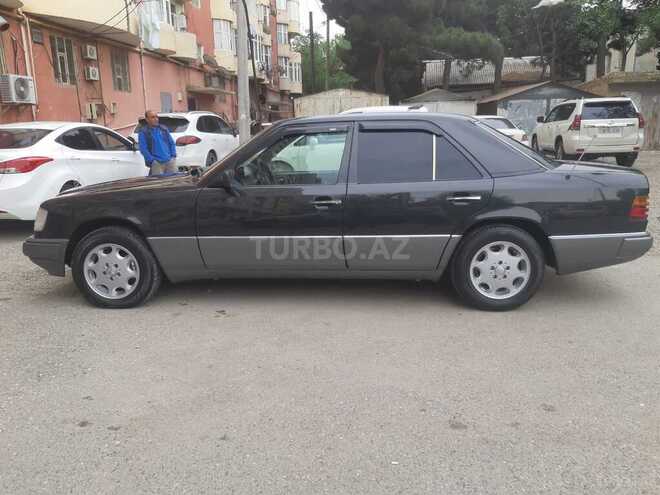 Mercedes E 250 1991, 489,000 km - 2.5 l - Sumqayıt