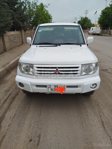 Mitsubishi Pajero io 1999, 230,000 km - 1.8 л - Masallı