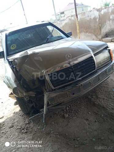 Mercedes 190 1990, 280,000 km - 2.0 l - Hacıqabul
