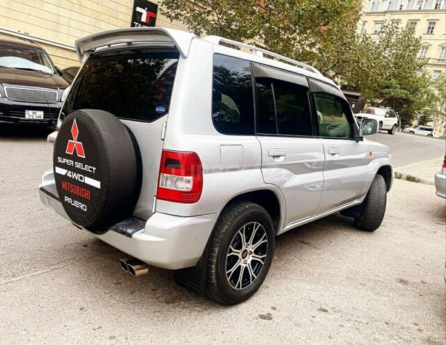 Mitsubishi Pajero io 2000, 260,000 km - 2.0 л - Yardımlı