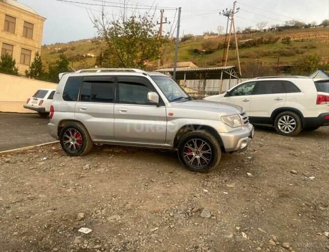 Mitsubishi Pajero io 2000, 260,000 km - 2.0 л - Yardımlı