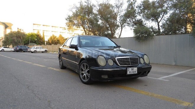 Mercedes E 320 1999, 518,000 km - 3.2 l - Bakı