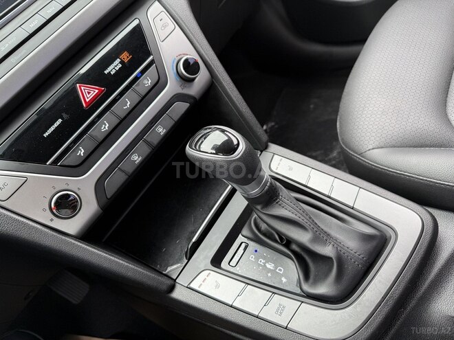Hyundai Avante 2017, 146,000 km - 1.6 l - Bakı