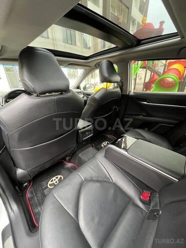 Toyota Camry 2018, 60,000 km - 2.5 l - Bakı