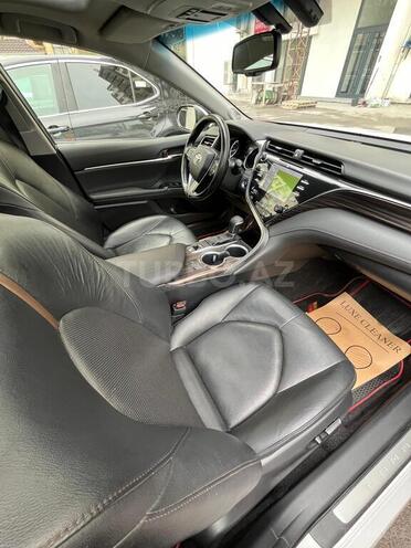 Toyota Camry 2018, 60,000 km - 2.5 l - Bakı