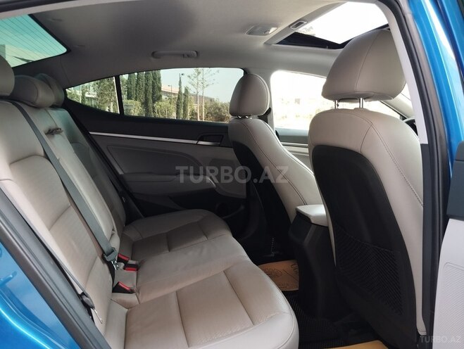 Hyundai Elantra 2017, 95,000 km - 2.0 l - Bakı