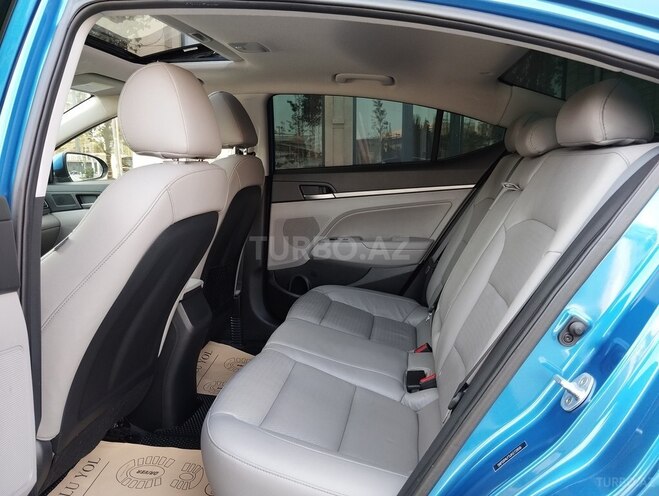 Hyundai Elantra 2017, 95,000 km - 2.0 l - Bakı