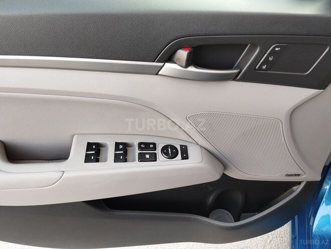 Hyundai Elantra 2017, 95,000 km - 2.0 l - Bakı