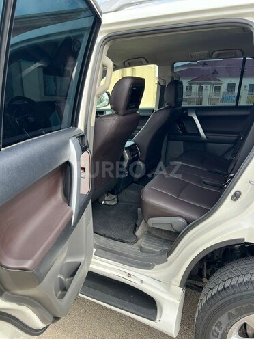 Toyota Land Cruiser Prado 2010, 210,000 km - 2.7 л - Şirvan