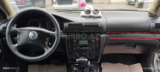 Volkswagen Passat 2002, 351,092 km - 1.8 l - Yevlax