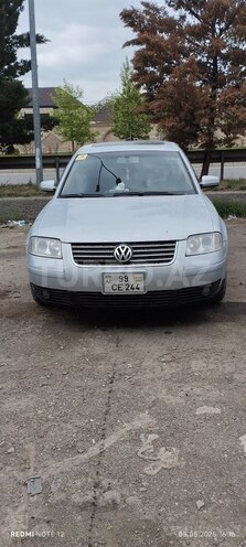 Volkswagen Passat 2002, 351,092 km - 1.8 l - Yevlax