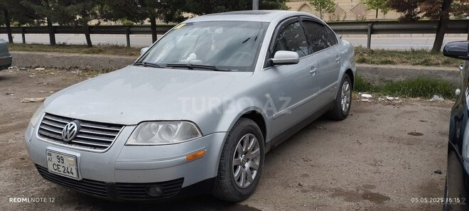 Volkswagen Passat 2002, 351,092 km - 1.8 l - Yevlax