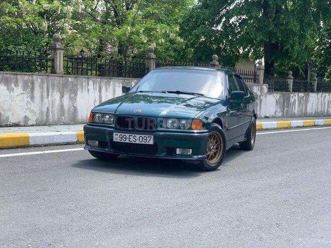 BMW 318 1996, 460,000 km - 1.8 l - Zaqatala