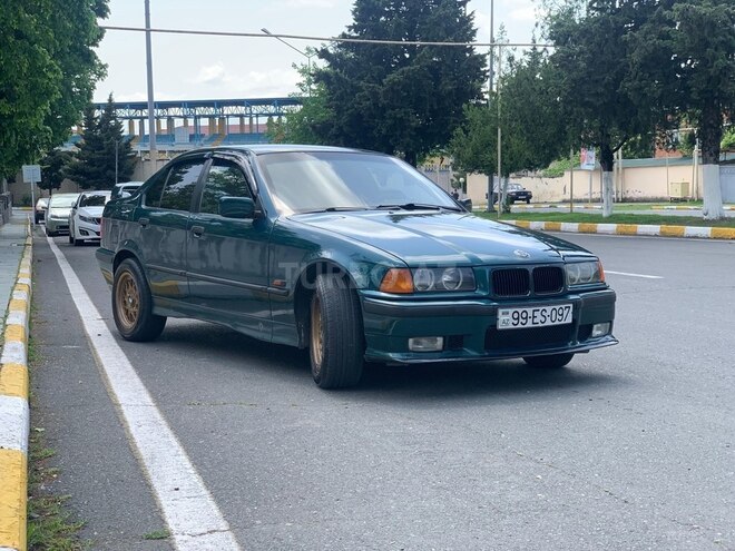 BMW 318 1996, 460,000 km - 1.8 l - Zaqatala