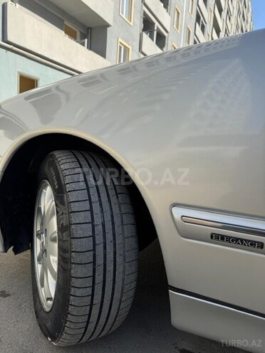 Mercedes E 240 2001, 250,000 km - 2.6 l - Bakı