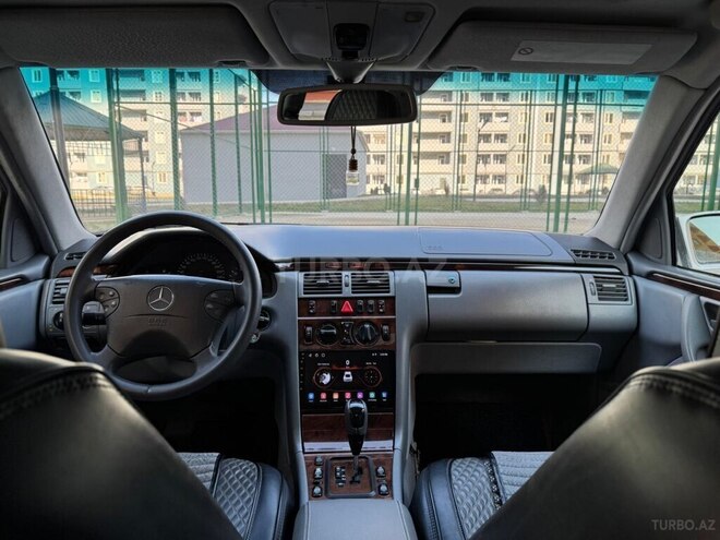 Mercedes E 240 2001, 250,000 km - 2.6 l - Bakı
